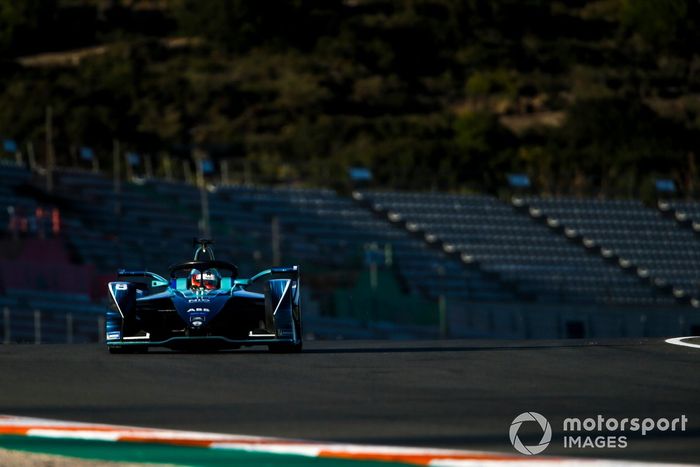 Oliver Turvey, NIO 333, NIO 333 001