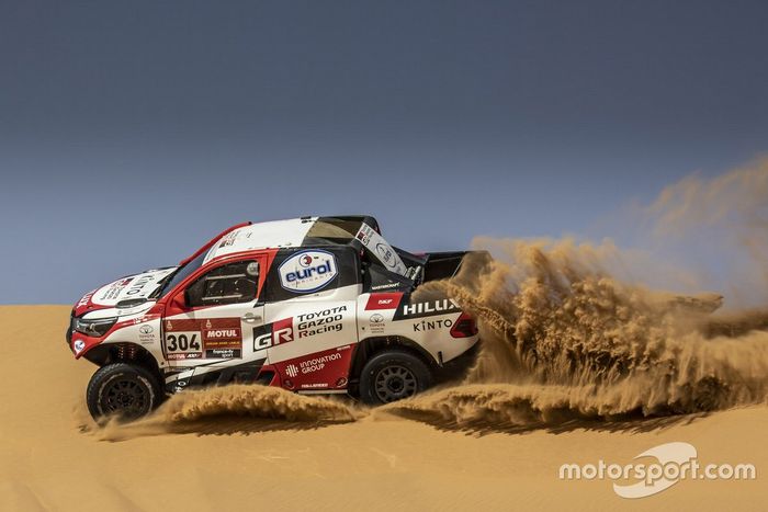 
#304 Toyota Gazoo Racing Toyota Hilux: Giniel de Villiers, Alex Haro 