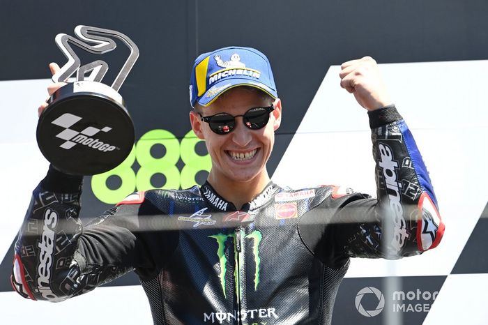 Podio: ganador Fabio Quartararo, Yamaha Factory Racing