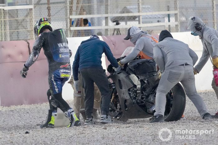 Caída de Cal Crutchlow, Yamaha Factory Racing