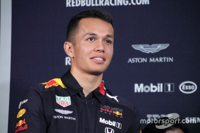 Alex Albon, ¿rival de Russell?