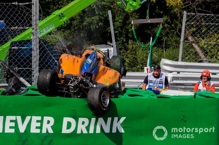 Alexander Peroni, Campos Racing, crashes