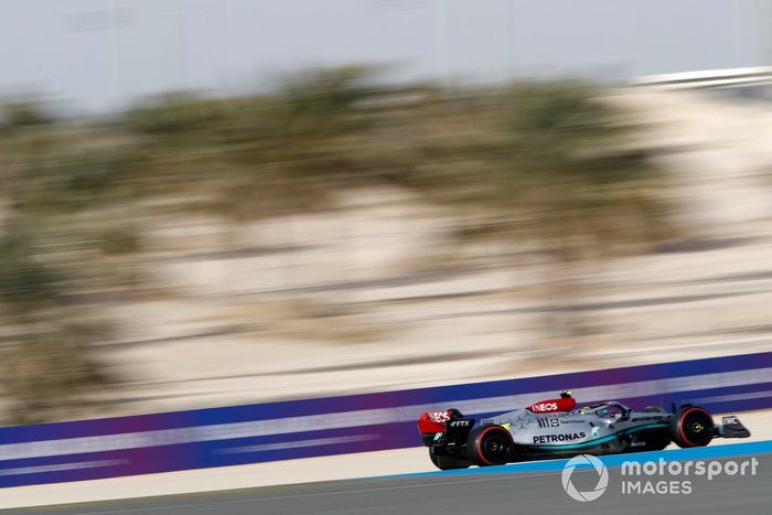 Lewis Hamilton, Mercedes W13