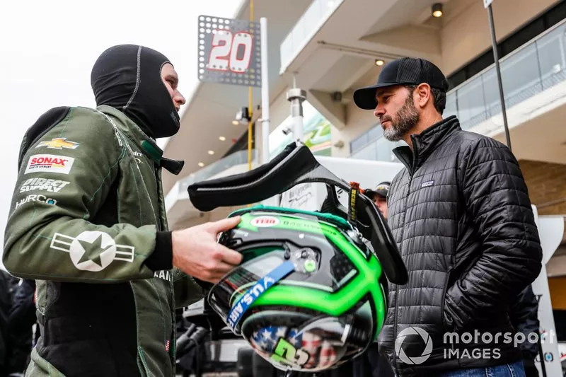 Conor Daly, Ed Carpenter Racing Chevrolet gets a visit from 7 time NASCAR Champion Jimmie Johnson
