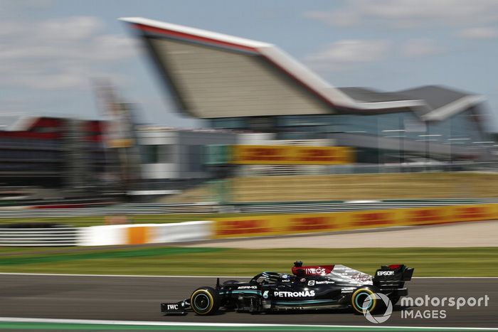 Lewis Hamilton, Mercedes W12