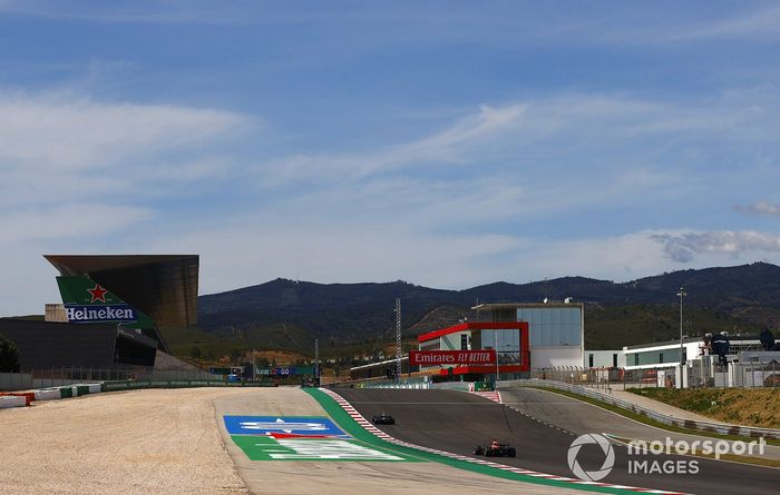 Valtteri Bottas, Mercedes W12, Max Verstappen, Red Bull Racing RB16B