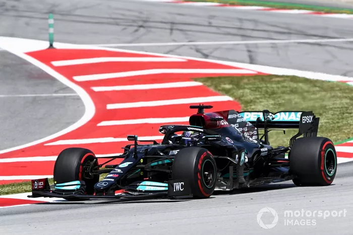 Lewis Hamilton, Mercedes W12