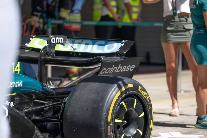 Aston Martin AMR25 technical detail