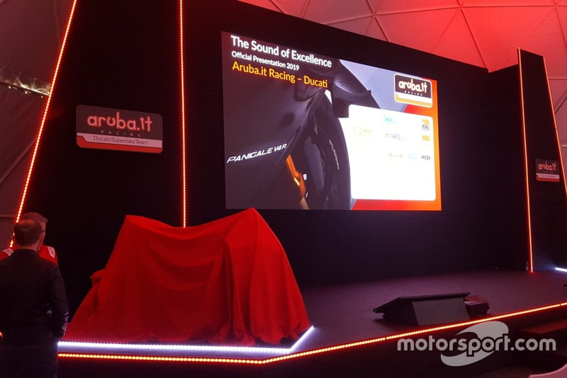 Il palco della presentazione del Team Aruba.it Racing-Ducati SBK