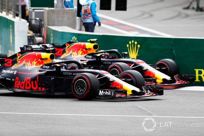 Daniel Ricciardo, Red Bull Racing RB14 Tag Heuer, batalla con Max Verstappen, Red Bull Racing RB14 Tag Heuer