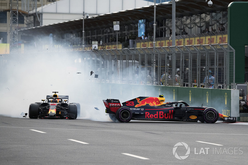 Max Verstappen, Red Bull Racing RB14 y Daniel Ricciardo, Red Bull Racing RB14