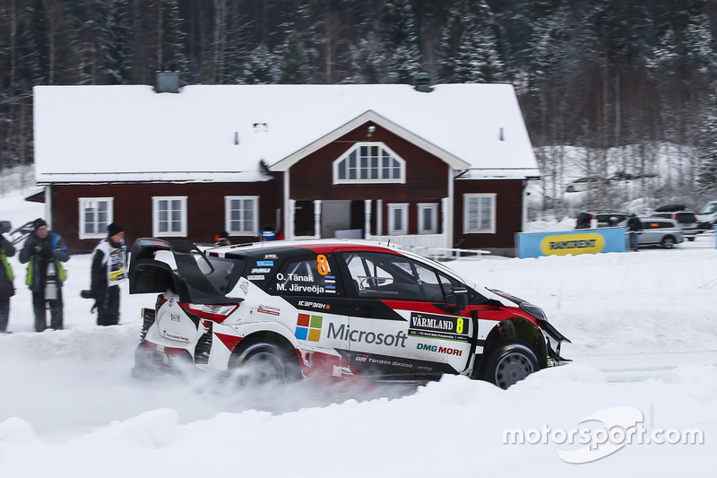 Отт Тянак и Мартин Ярвеоя, Toyota Yaris WRC