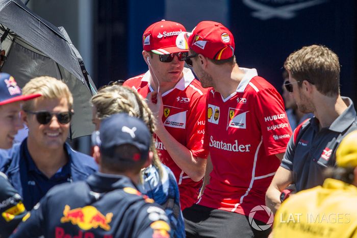Kimi Raikkonen, Ferrari y Sebastian Vettel, Ferrari en el desfile de pilotos