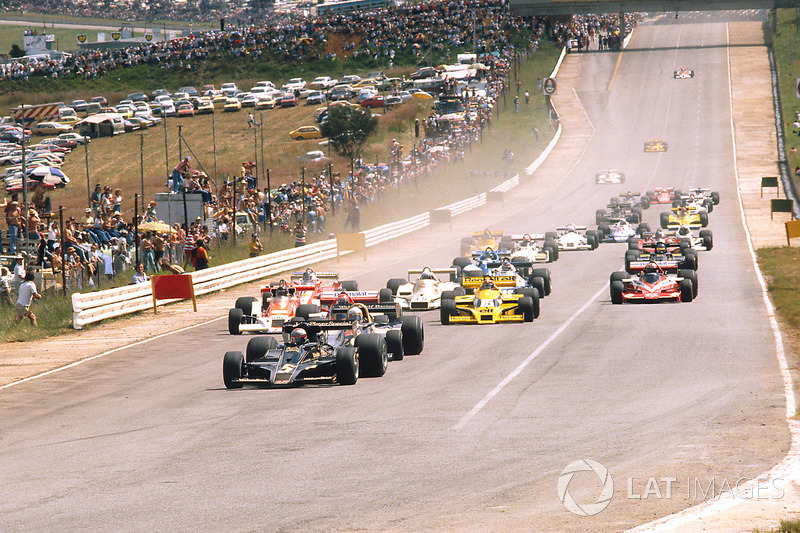 Mario Andretti, Lotus 78 Ford,  Jody Scheckter, Wolf WR1 Ford, Nikim Lauda, Brabham BT46 Alfa Romeo 