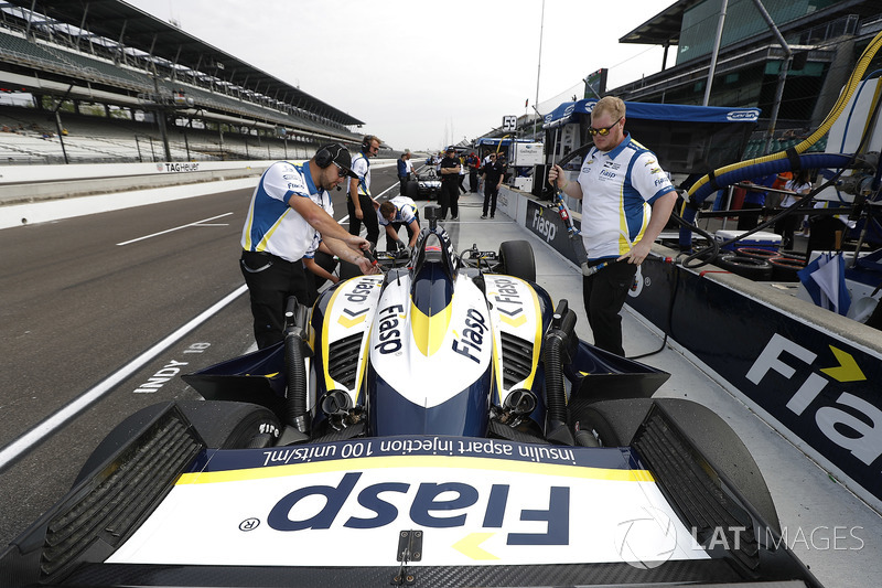 Charlie Kimball, Carlin Chevrolet