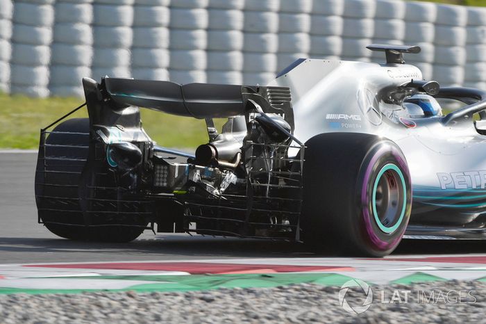 Valtteri Bottas, Mercedes-AMG F1 W09 con sensores aerodinámicos en el alerón trasero