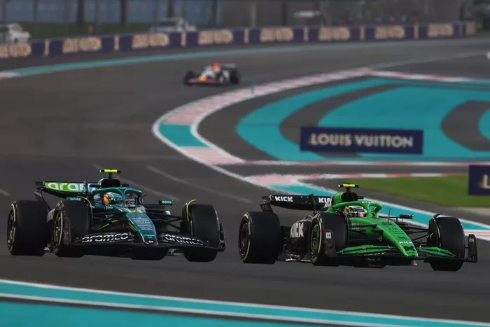 Fernando Alonso, Aston Martin Racing, Gabriel Bortoleto, Sauber