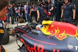 Daniel Ricciardo, Red Bull Racing RB12 with the Aero Screen