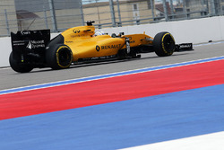Sergey Sirotkin, Renault Sport F1 Team RS16