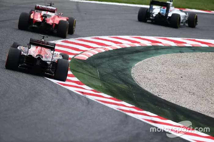 Carlos Sainz Jr., Scuderia Toro Rosso STR11