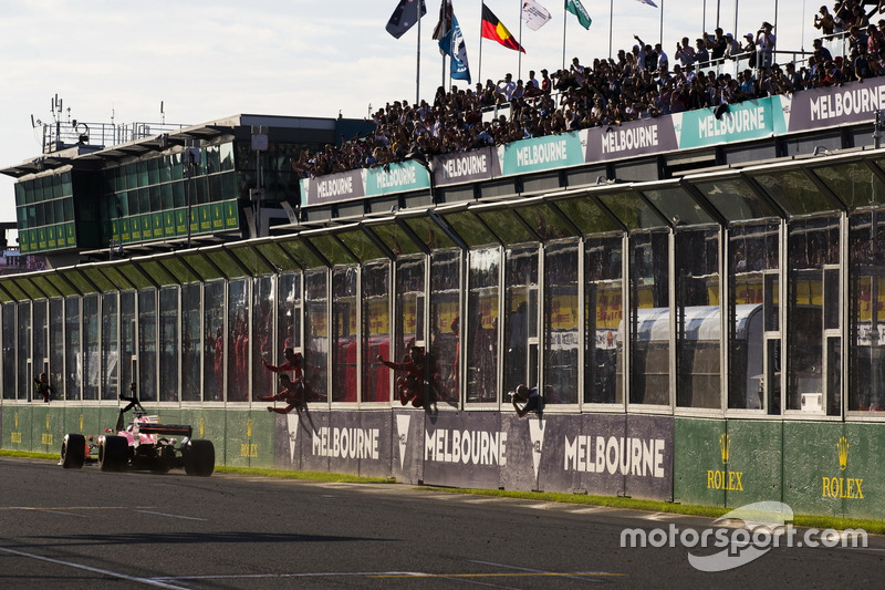 Sebastian Vettel, Ferrari SF70H, passes his pit board