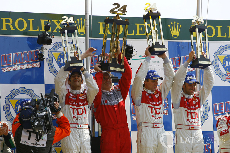 Podium: Race winners Emanuele Pirro, Dr. Wolfgang Ulrich, Head of Audi Sport, Frank Biela and Marco Werner, Audi Sport Team Joest