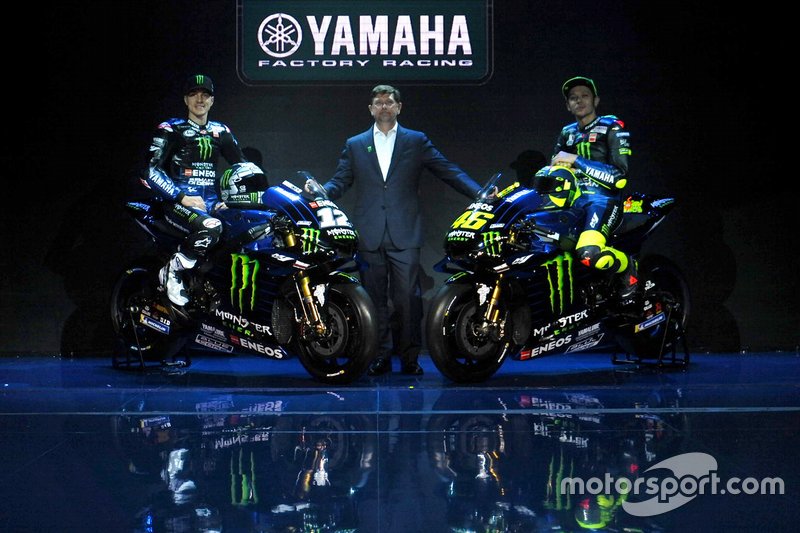 valentino-rossi-yamaha-factory-1.jpg