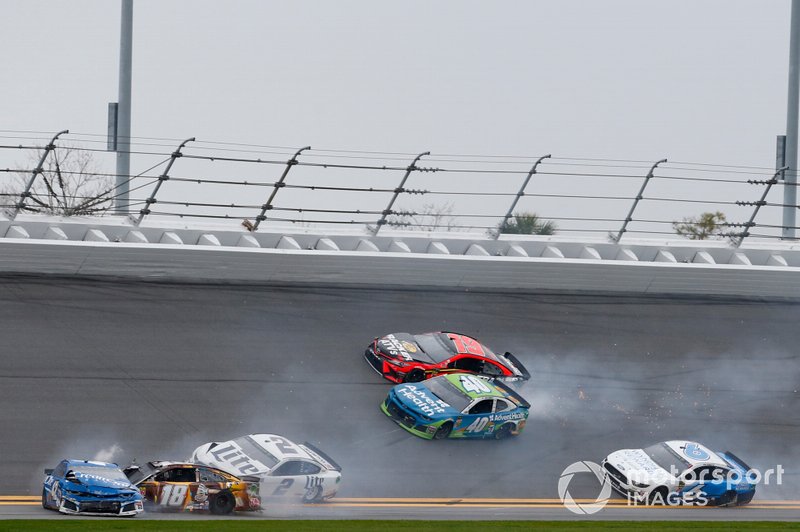 Big One: Massencrash beim Clash in Daytona