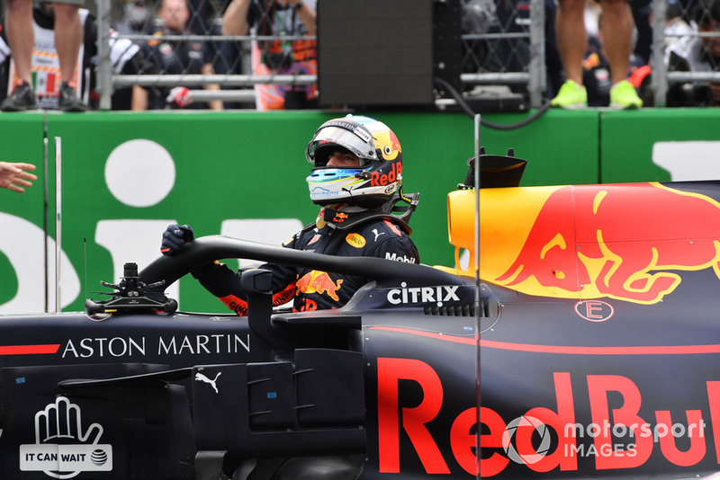 Le poleman Daniel Ricciardo, Red Bull Racing RB14