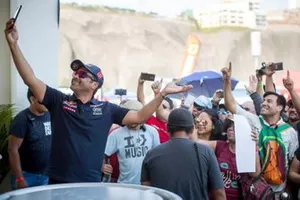 رقم 301 فريق تويوتا غازو ريسينغ، تويوتا هايلوكس: ناصر العطية 