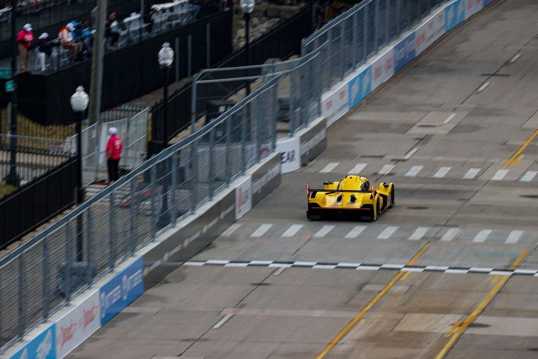 #85 JDC Miller MotorSports Porsche 963: Tijmen Van Der Helm, Gianmaria Bruni