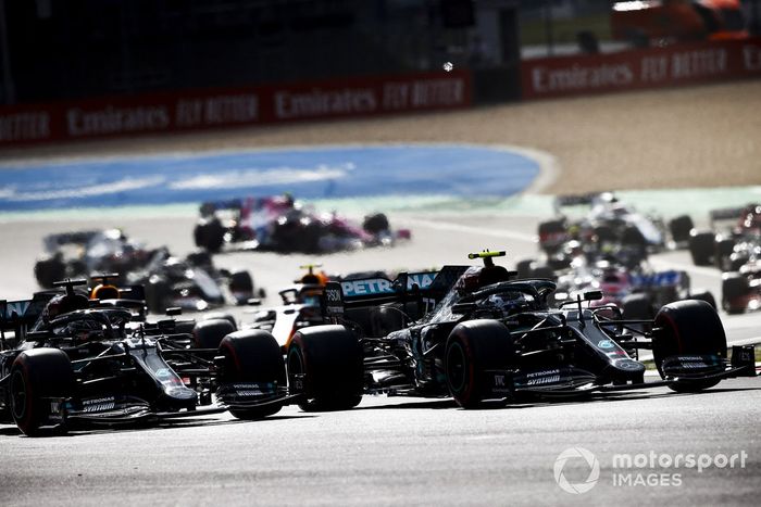 Valtteri Bottas, Mercedes F1 W11, Lewis Hamilton, Mercedes F1 W11 al inicio