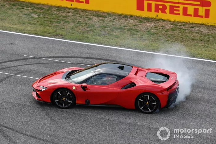 Sebastian Vettel, Ferrari, in una SF90 Stradale