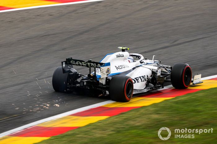 Nicholas Latifi, Williams FW43 saca chispas