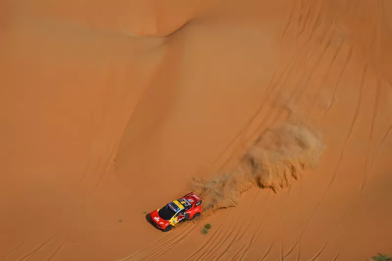 #201 Bahrain Raid Xtreme Prodrive: Sebastien Loeb, Fabian Lurquin