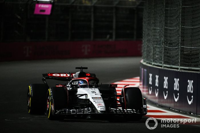 Daniel Ricciardo, AlfaTauri AT04