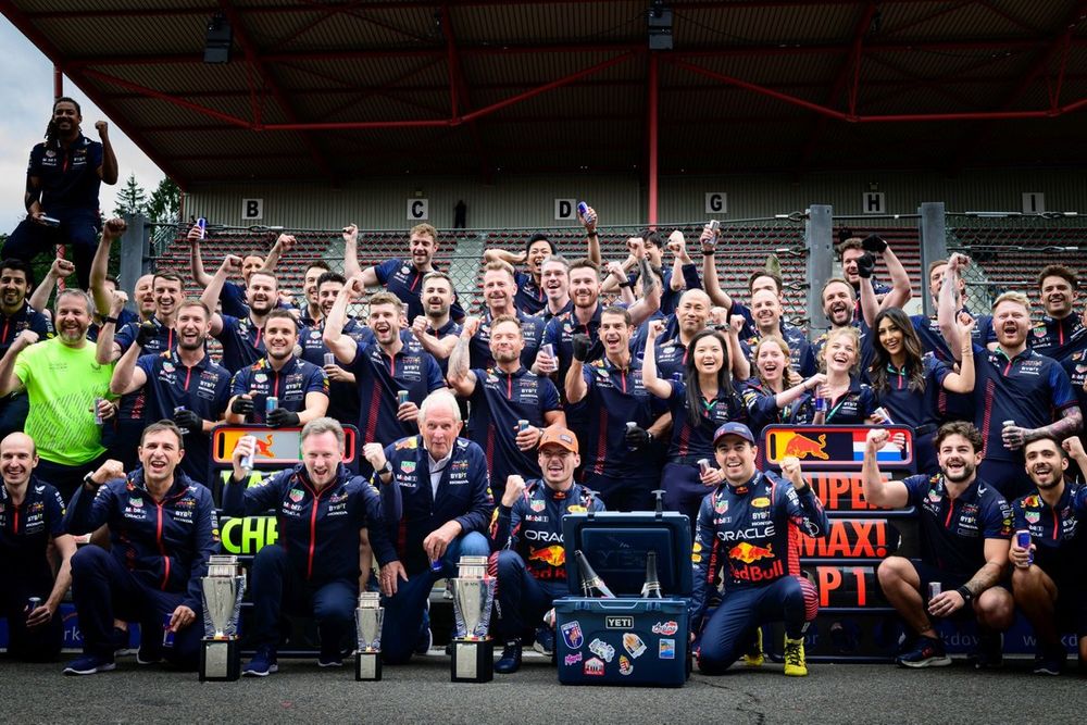 Max Verstappen, Red Bull Racing, Sergio Perez, Red Bull Racing and team members celebrate