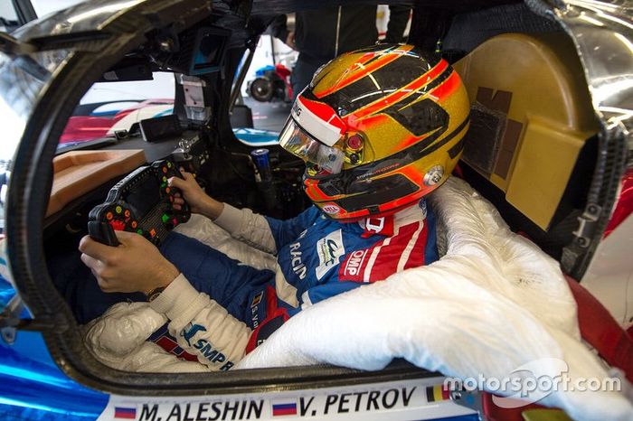 #11 SMP Racing BR Engineering BR1: Stoffel Vandoorne