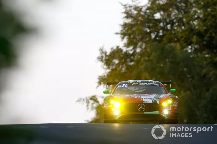 #17 Mercedes-AMG GT3, GetSpeed Performance Sponsor: Rooster Rojo J2Racing: John Shoffner, Janine Hill, Fabian Schiller, Markus Palttala