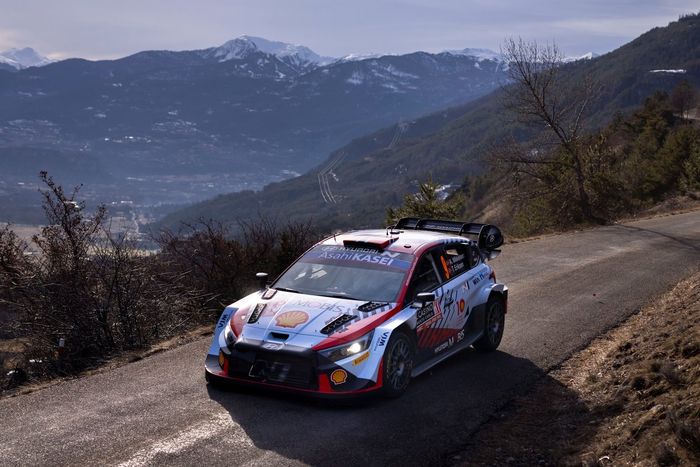 Andreas Mikkelsen, Torstein Eriksen, Hyundai World Rally Team Hyundai i20 N Rally1