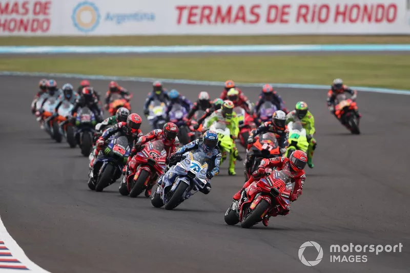 Marc Marquez, Ducati Team, en tête au départ
