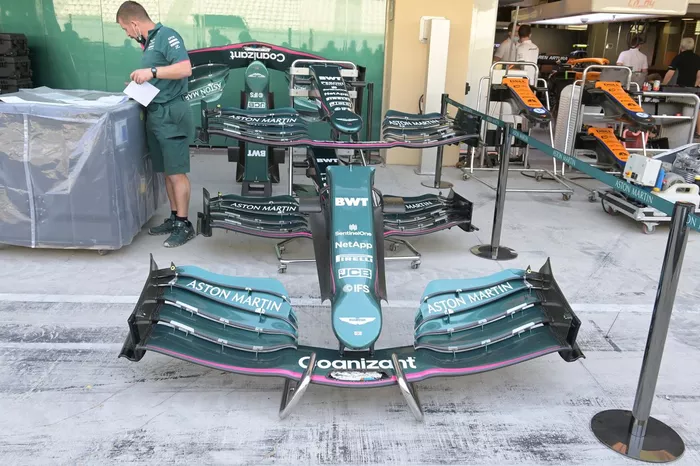 Alerón delantero del Aston Martin AMR21