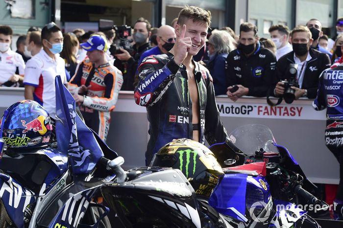 El Campeón del Mundo Fabio Quartararo, Yamaha Factory Racing celebra