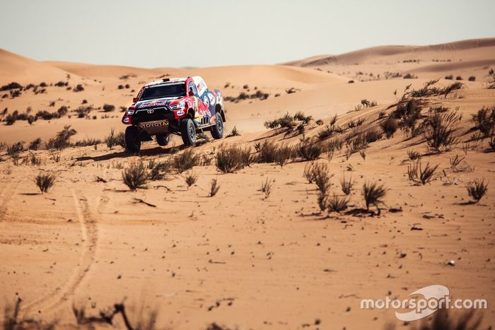 #301 Toyota Gazoo Racing: Nasser Al-Attiyah, Matthieu Baumel