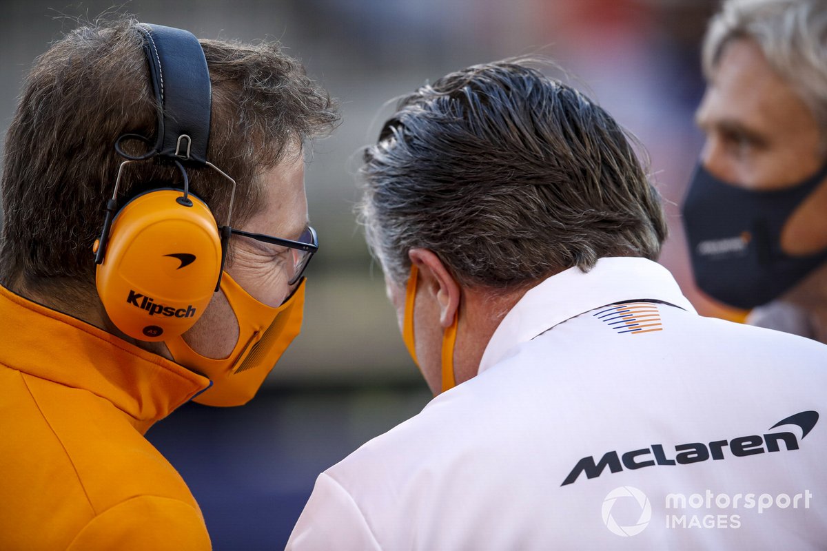 Andreas Seidl, director del equipo McLaren, y Zak Brown, director general de McLaren Racing