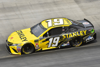 Daniel Suarez, Joe Gibbs Racing, Toyota Camry STANLEY