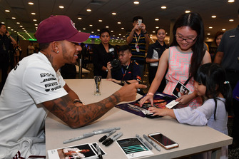 Lewis Hamilton, Mercedes AMG F1 at the fans autograph session