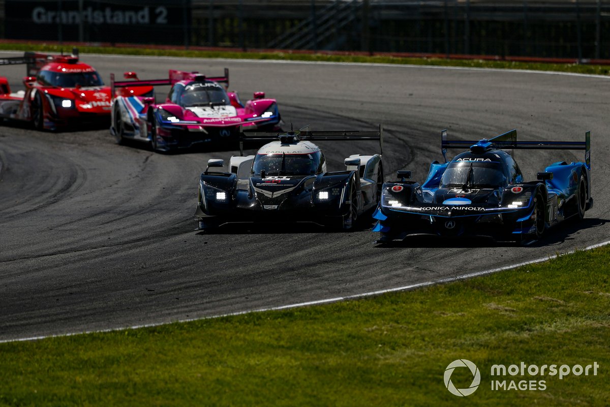 Taylor passed Van der Zande in the race's decisive restart