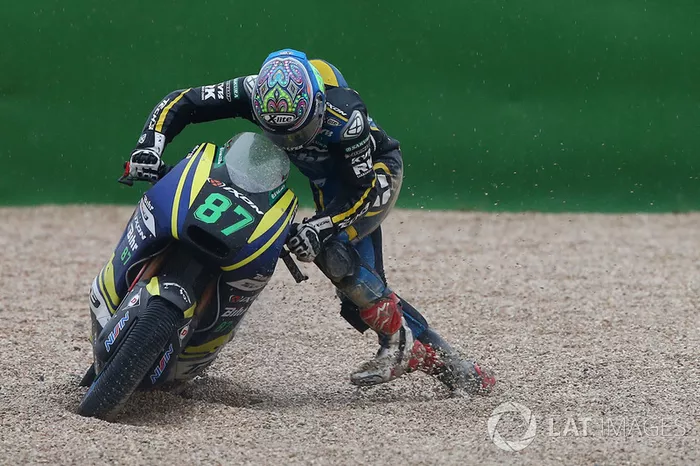 Remy Gardner, Tech 3 Racing, después de su caída