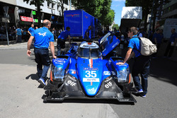 #35 Signatech Alpine A470 Gibson: Pierre Ragues, Andre Negrao, Nelson Panciatici
